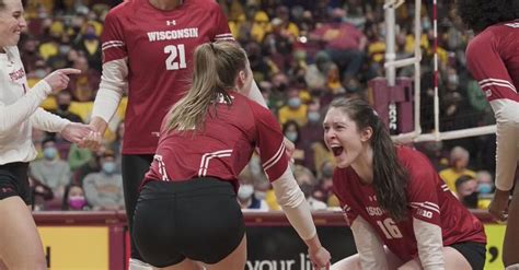 wisconsin volleyball team video|Badgers best Gophers in five